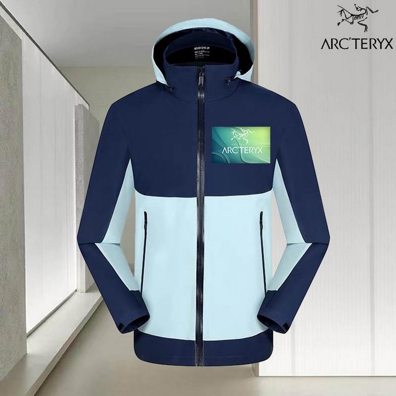 ARC'TERYX Men's Outwear 33